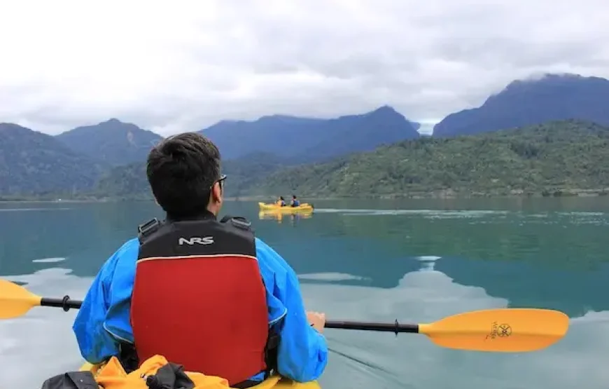 Kayak y trekking al pozon tronador