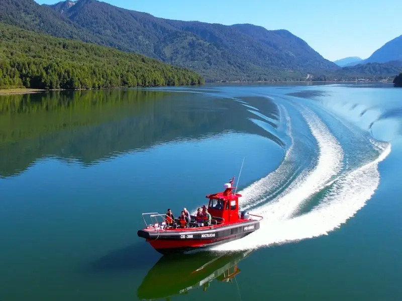Safari náutico fiordo Puyuhuapi